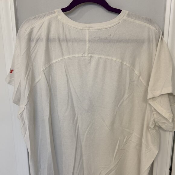 Bundle 5 items @ 5$, pay only 15$ - 2 items free! Under Armour t-shirt loose fit - Picture 2 of 4